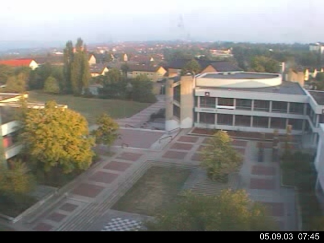 Foto der Webcam: Verwaltungsgeb&auml;ude, Innenhof mit Audimax, H&ouml;rsaal-Geb&auml;ude 1
