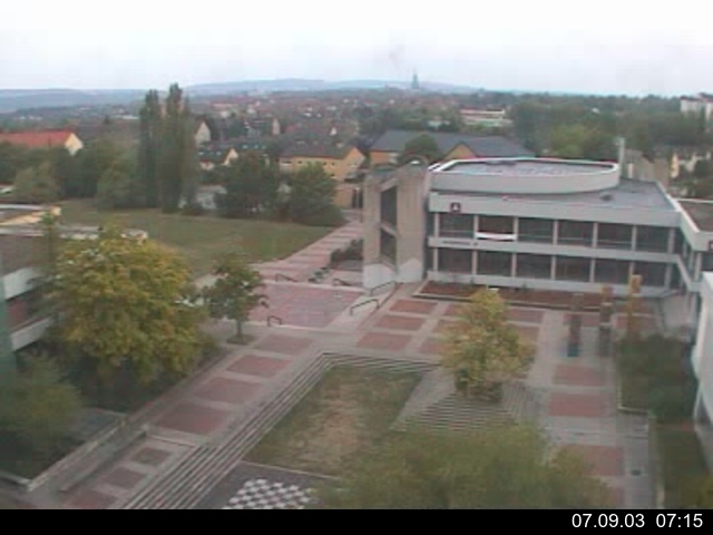 Foto der Webcam: Verwaltungsgeb&auml;ude, Innenhof mit Audimax, H&ouml;rsaal-Geb&auml;ude 1