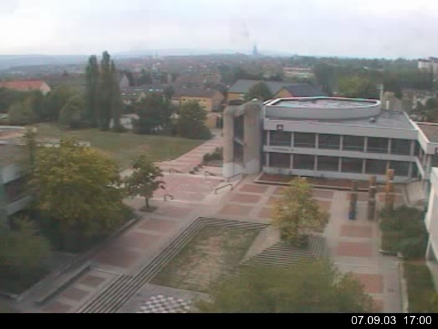 Foto der Webcam: Verwaltungsgeb&auml;ude, Innenhof mit Audimax, H&ouml;rsaal-Geb&auml;ude 1