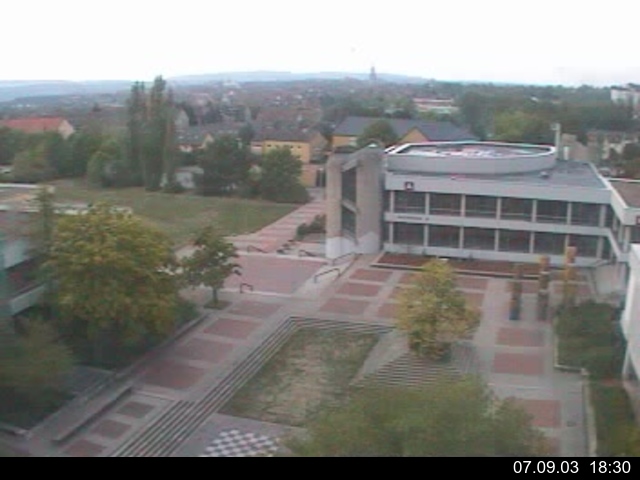 Foto der Webcam: Verwaltungsgeb&auml;ude, Innenhof mit Audimax, H&ouml;rsaal-Geb&auml;ude 1