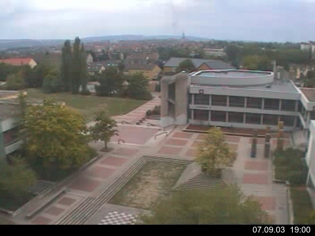 Foto der Webcam: Verwaltungsgeb&auml;ude, Innenhof mit Audimax, H&ouml;rsaal-Geb&auml;ude 1