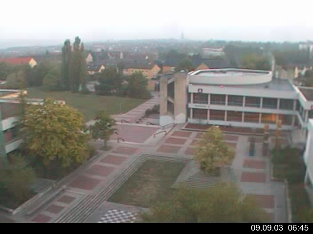 Foto der Webcam: Verwaltungsgeb&auml;ude, Innenhof mit Audimax, H&ouml;rsaal-Geb&auml;ude 1
