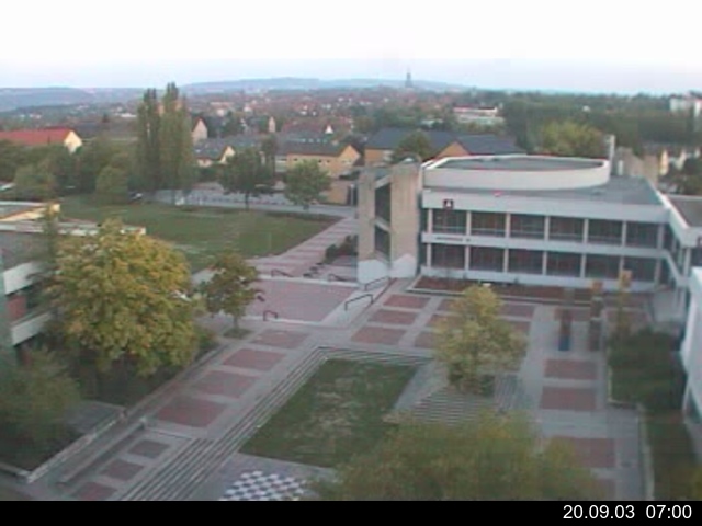 Foto der Webcam: Verwaltungsgeb&auml;ude, Innenhof mit Audimax, H&ouml;rsaal-Geb&auml;ude 1