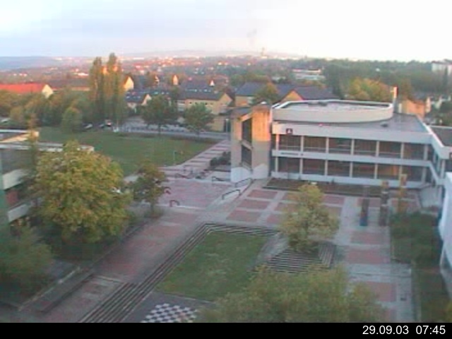 Foto der Webcam: Verwaltungsgeb&auml;ude, Innenhof mit Audimax, H&ouml;rsaal-Geb&auml;ude 1