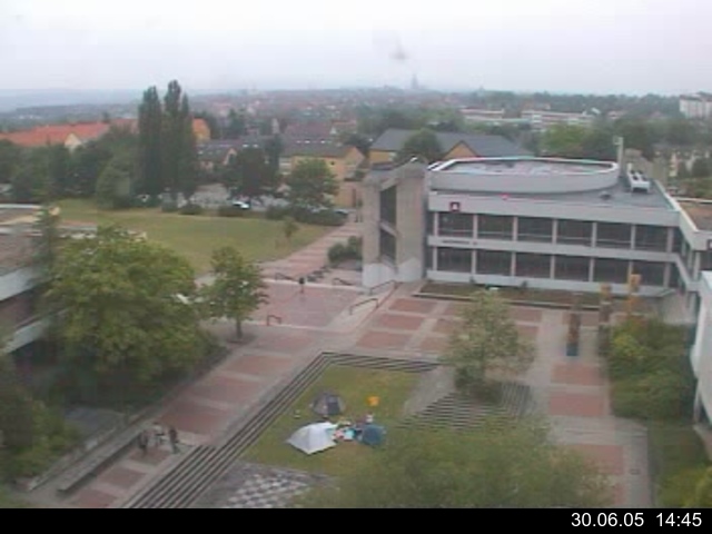Foto der Webcam: Verwaltungsgeb&auml;ude, Innenhof mit Audimax, H&ouml;rsaal-Geb&auml;ude 1