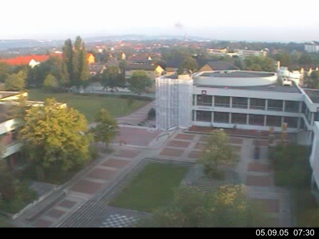 Foto der Webcam: Verwaltungsgeb&auml;ude, Innenhof mit Audimax, H&ouml;rsaal-Geb&auml;ude 1