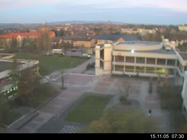 Foto der Webcam: Verwaltungsgeb&auml;ude, Innenhof mit Audimax, H&ouml;rsaal-Geb&auml;ude 1