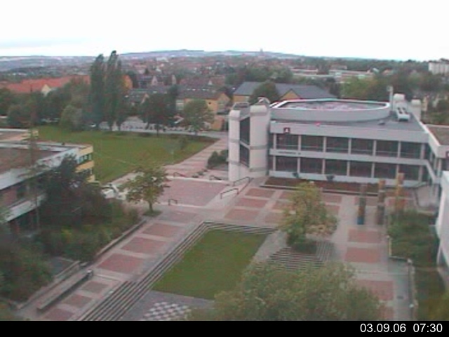 Foto der Webcam: Verwaltungsgeb&auml;ude, Innenhof mit Audimax, H&ouml;rsaal-Geb&auml;ude 1