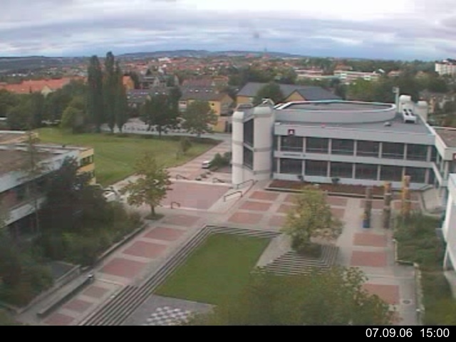 Foto der Webcam: Verwaltungsgeb&auml;ude, Innenhof mit Audimax, H&ouml;rsaal-Geb&auml;ude 1
