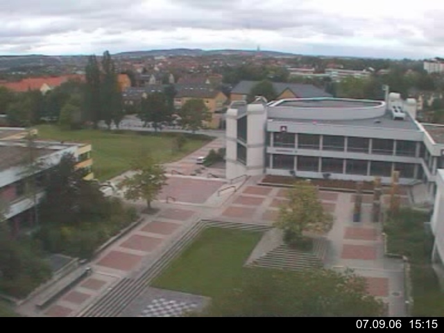 Foto der Webcam: Verwaltungsgeb&auml;ude, Innenhof mit Audimax, H&ouml;rsaal-Geb&auml;ude 1
