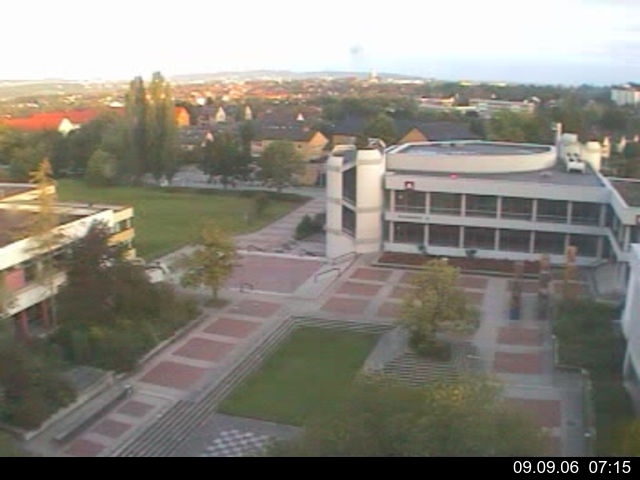 Foto der Webcam: Verwaltungsgeb&auml;ude, Innenhof mit Audimax, H&ouml;rsaal-Geb&auml;ude 1