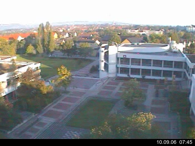 Foto der Webcam: Verwaltungsgeb&auml;ude, Innenhof mit Audimax, H&ouml;rsaal-Geb&auml;ude 1