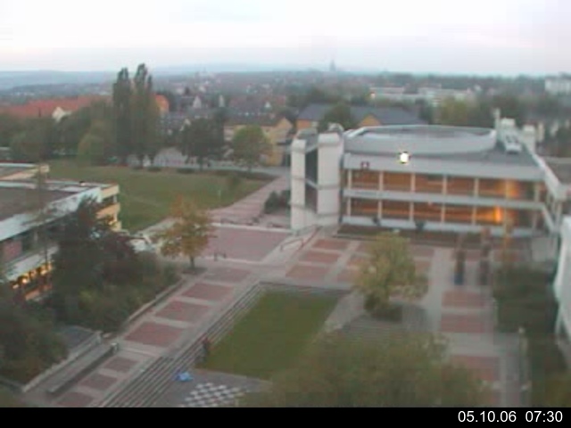 Foto der Webcam: Verwaltungsgeb&auml;ude, Innenhof mit Audimax, H&ouml;rsaal-Geb&auml;ude 1