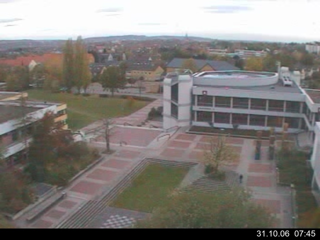 Foto der Webcam: Verwaltungsgeb&auml;ude, Innenhof mit Audimax, H&ouml;rsaal-Geb&auml;ude 1