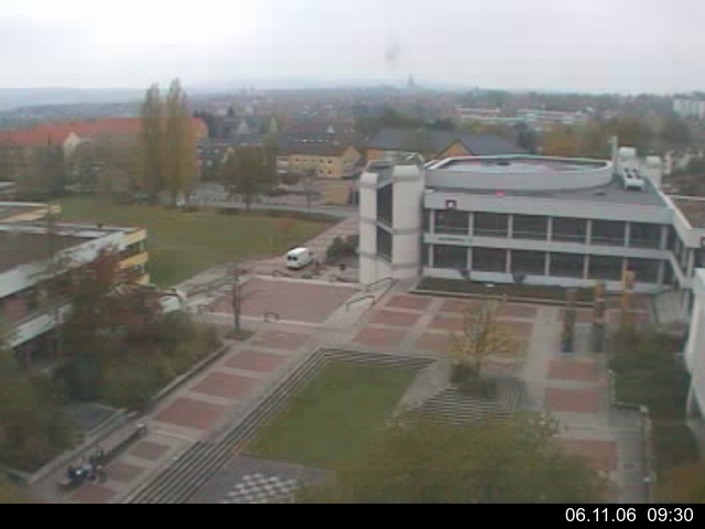 Foto der Webcam: Verwaltungsgeb&auml;ude, Innenhof mit Audimax, H&ouml;rsaal-Geb&auml;ude 1