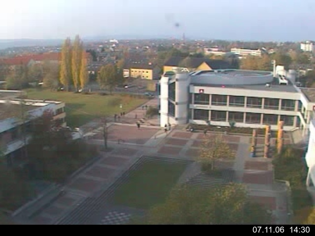 Foto der Webcam: Verwaltungsgeb&auml;ude, Innenhof mit Audimax, H&ouml;rsaal-Geb&auml;ude 1