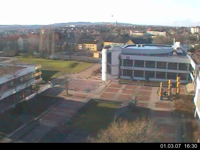 Foto der Webcam: Verwaltungsgeb&auml;ude, Innenhof mit Audimax, H&ouml;rsaal-Geb&auml;ude 1