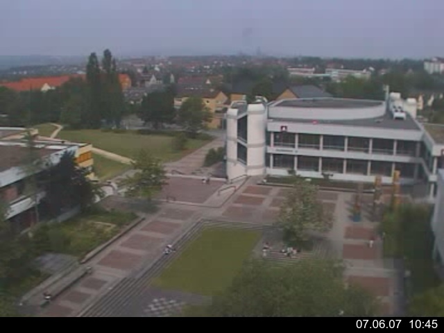 Foto der Webcam: Verwaltungsgeb&auml;ude, Innenhof mit Audimax, H&ouml;rsaal-Geb&auml;ude 1