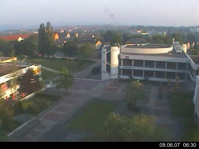 Foto der Webcam: Verwaltungsgeb&auml;ude, Innenhof mit Audimax, H&ouml;rsaal-Geb&auml;ude 1