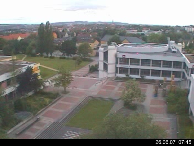 Foto der Webcam: Verwaltungsgeb&auml;ude, Innenhof mit Audimax, H&ouml;rsaal-Geb&auml;ude 1