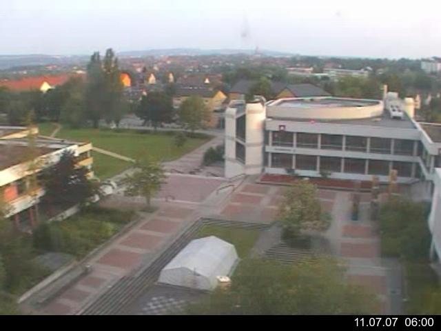 Foto der Webcam: Verwaltungsgeb&auml;ude, Innenhof mit Audimax, H&ouml;rsaal-Geb&auml;ude 1