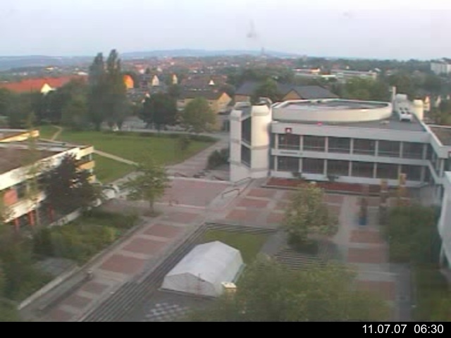 Foto der Webcam: Verwaltungsgeb&auml;ude, Innenhof mit Audimax, H&ouml;rsaal-Geb&auml;ude 1