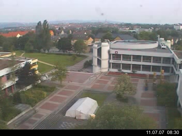 Foto der Webcam: Verwaltungsgeb&auml;ude, Innenhof mit Audimax, H&ouml;rsaal-Geb&auml;ude 1