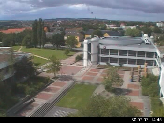 Foto der Webcam: Verwaltungsgeb&auml;ude, Innenhof mit Audimax, H&ouml;rsaal-Geb&auml;ude 1
