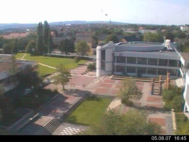 Foto der Webcam: Verwaltungsgeb&auml;ude, Innenhof mit Audimax, H&ouml;rsaal-Geb&auml;ude 1