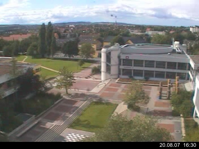 Foto der Webcam: Verwaltungsgeb&auml;ude, Innenhof mit Audimax, H&ouml;rsaal-Geb&auml;ude 1