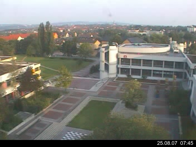 Foto der Webcam: Verwaltungsgeb&auml;ude, Innenhof mit Audimax, H&ouml;rsaal-Geb&auml;ude 1