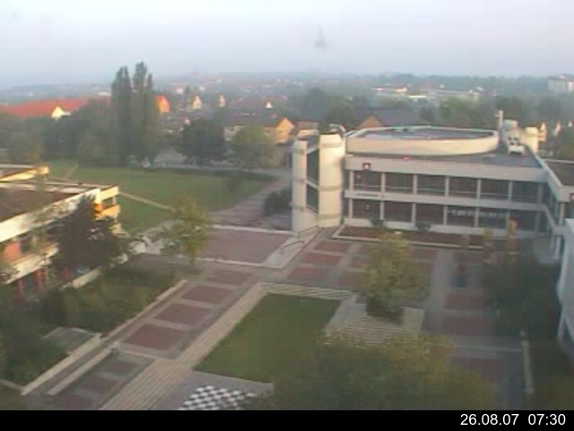 Foto der Webcam: Verwaltungsgeb&auml;ude, Innenhof mit Audimax, H&ouml;rsaal-Geb&auml;ude 1