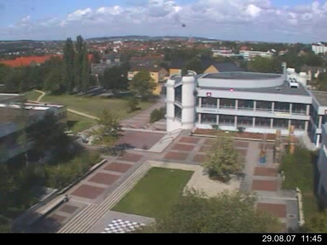 Foto der Webcam: Verwaltungsgeb&auml;ude, Innenhof mit Audimax, H&ouml;rsaal-Geb&auml;ude 1