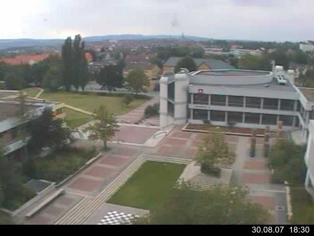 Foto der Webcam: Verwaltungsgeb&auml;ude, Innenhof mit Audimax, H&ouml;rsaal-Geb&auml;ude 1