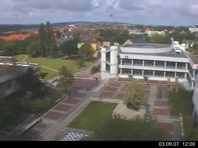 Foto der Webcam: Verwaltungsgeb&auml;ude, Innenhof mit Audimax, H&ouml;rsaal-Geb&auml;ude 1