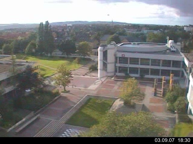 Foto der Webcam: Verwaltungsgeb&auml;ude, Innenhof mit Audimax, H&ouml;rsaal-Geb&auml;ude 1
