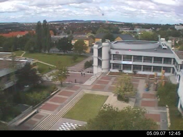 Foto der Webcam: Verwaltungsgeb&auml;ude, Innenhof mit Audimax, H&ouml;rsaal-Geb&auml;ude 1