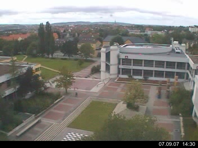 Foto der Webcam: Verwaltungsgeb&auml;ude, Innenhof mit Audimax, H&ouml;rsaal-Geb&auml;ude 1