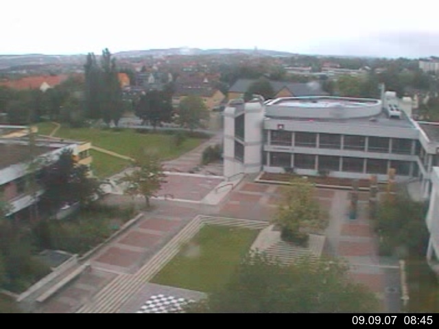 Foto der Webcam: Verwaltungsgeb&auml;ude, Innenhof mit Audimax, H&ouml;rsaal-Geb&auml;ude 1