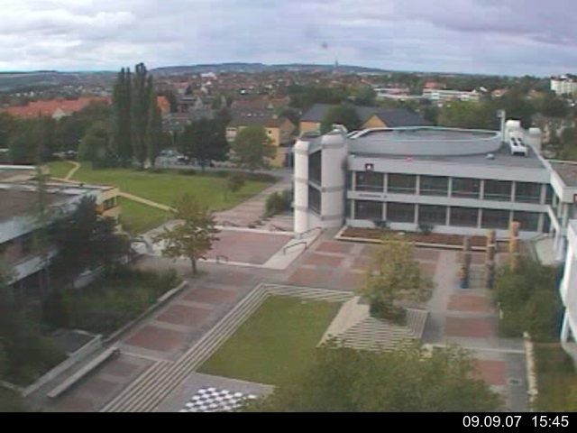 Foto der Webcam: Verwaltungsgeb&auml;ude, Innenhof mit Audimax, H&ouml;rsaal-Geb&auml;ude 1