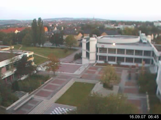 Foto der Webcam: Verwaltungsgeb&auml;ude, Innenhof mit Audimax, H&ouml;rsaal-Geb&auml;ude 1
