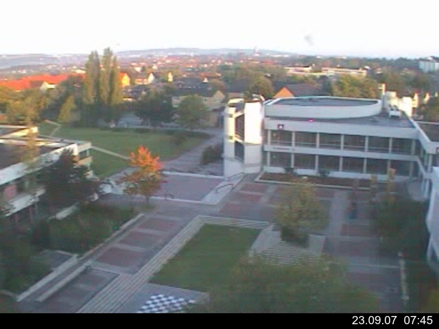 Foto der Webcam: Verwaltungsgeb&auml;ude, Innenhof mit Audimax, H&ouml;rsaal-Geb&auml;ude 1