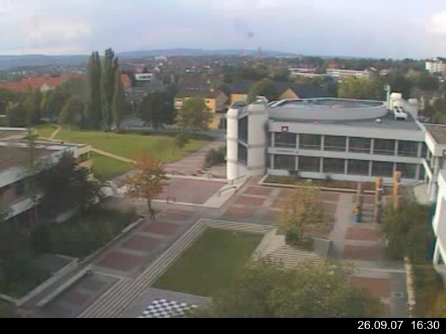 Foto der Webcam: Verwaltungsgeb&auml;ude, Innenhof mit Audimax, H&ouml;rsaal-Geb&auml;ude 1