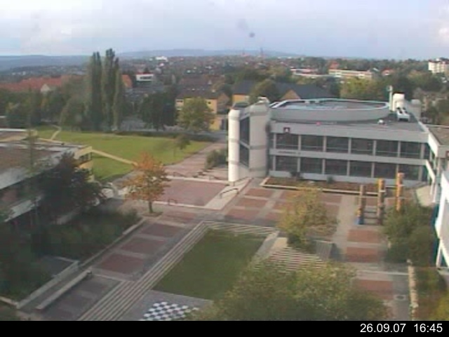 Foto der Webcam: Verwaltungsgeb&auml;ude, Innenhof mit Audimax, H&ouml;rsaal-Geb&auml;ude 1