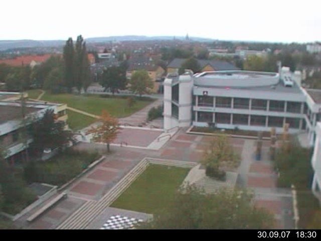 Foto der Webcam: Verwaltungsgeb&auml;ude, Innenhof mit Audimax, H&ouml;rsaal-Geb&auml;ude 1