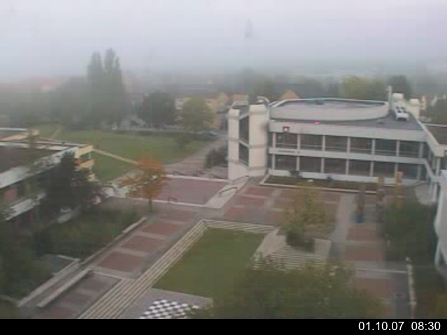 Foto der Webcam: Verwaltungsgeb&auml;ude, Innenhof mit Audimax, H&ouml;rsaal-Geb&auml;ude 1