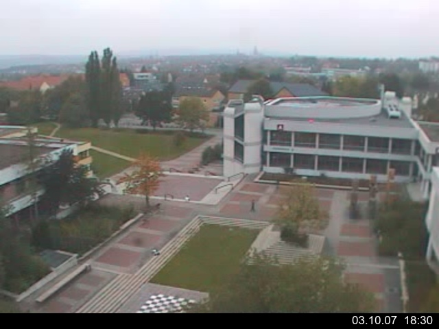Foto der Webcam: Verwaltungsgeb&auml;ude, Innenhof mit Audimax, H&ouml;rsaal-Geb&auml;ude 1