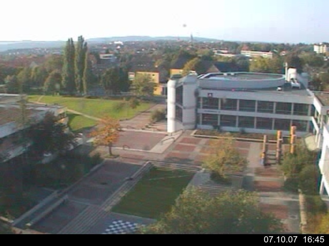 Foto der Webcam: Verwaltungsgeb&auml;ude, Innenhof mit Audimax, H&ouml;rsaal-Geb&auml;ude 1