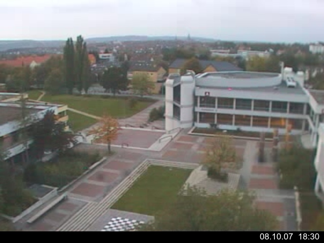 Foto der Webcam: Verwaltungsgeb&auml;ude, Innenhof mit Audimax, H&ouml;rsaal-Geb&auml;ude 1
