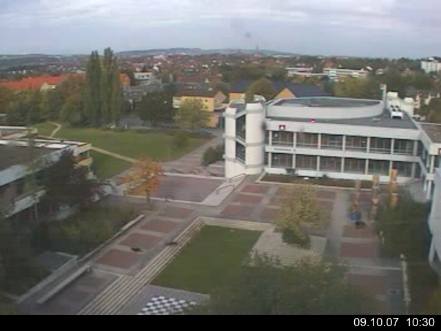 Foto der Webcam: Verwaltungsgeb&auml;ude, Innenhof mit Audimax, H&ouml;rsaal-Geb&auml;ude 1